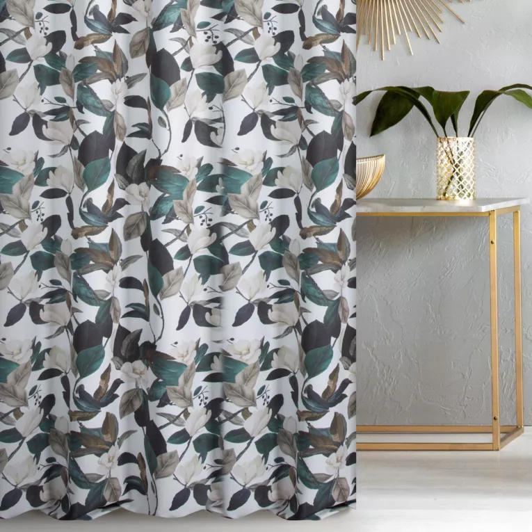 Zasłona szyta na taśmie 5 cm biało ciemnozielona z miękkiej tkaniny o naturalnym splocie z kwiatowym wzorem