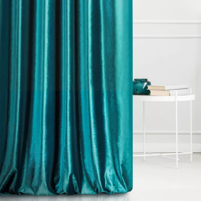 Tkanina zasłonowa gładka, miękka, welwetowa, z wyraźnym połyskiem z kolekcji Eva Minge