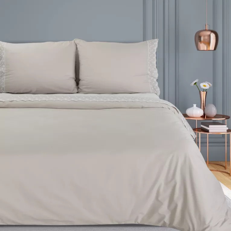 Pościel 220x200 cm z bawełny ranforce kolor beżowy zdobiona koronką REINA 27