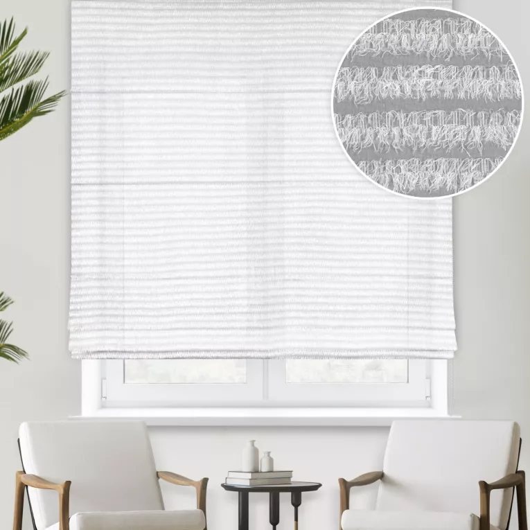 Roleta rzymska biała z tkaniny z aplikacją