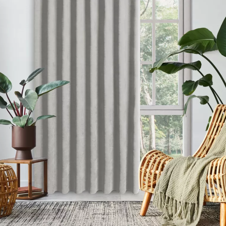 Zasłona ciemnosrebrna z tkaniny welurowej 280x260 cm  szerokość po zmarszczeniu flex 1:1,5 Dora