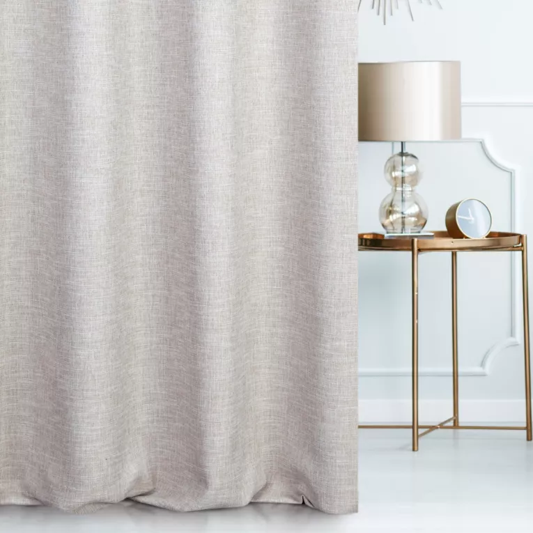 Zasłona szyta na taśmie 5 cm GEONOA beżowa z miękkiej tkaniny o naturalnym charakterze z widocznym ozdobnym splotem