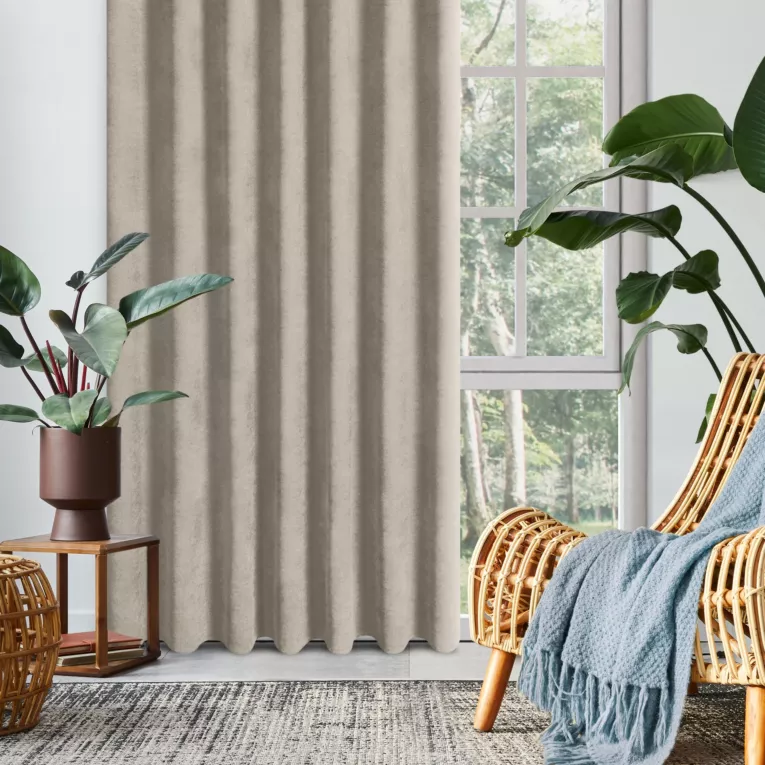 Zasłona beżowa z tkaniny welurowej 560x280 cm taśma - Dora