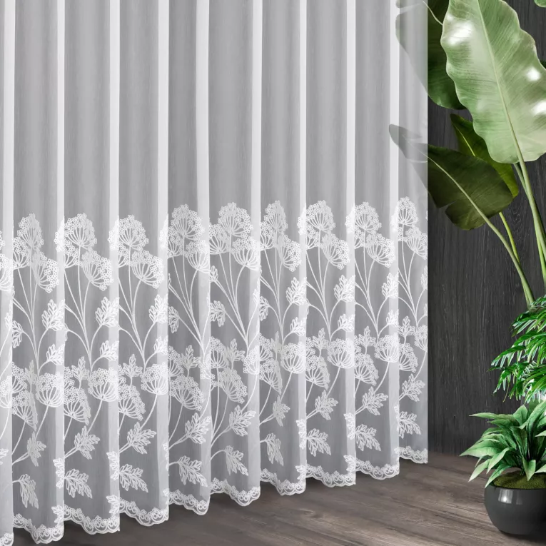 Tkanina firanowa aden haftowana w kwiatowy wzór