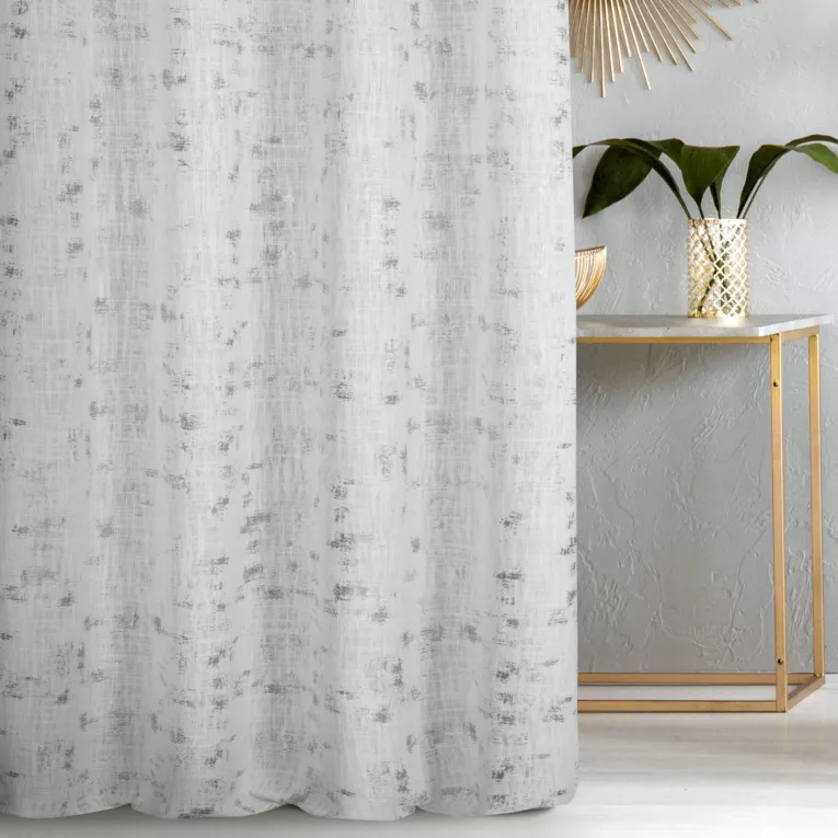 Zasłona szyta na flexach naturalno srebrzysta z tkaniny o naturalnym splocie, zdobiona błyszczcącym nadrukiem Italissima Eva Minge