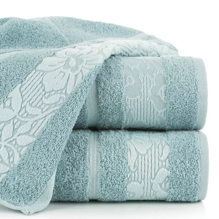 EUROFIRANY CLASSIC Ręcznik SYLWIA 1 z żakardową bordiurą tkaną w ornamentowy wzór