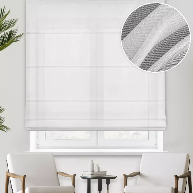 Roleta rzymska kremowa z gładkiej perłowej etaminy o naturalnym splocie, wykończona obciążnikiem