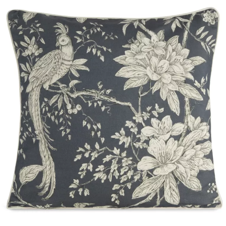 Poszewka na poduszkę 50x50 cm bawełniana z dodatkiem lnu zdobiona nadrukiem roślinnym granatowo, kremowa LEN