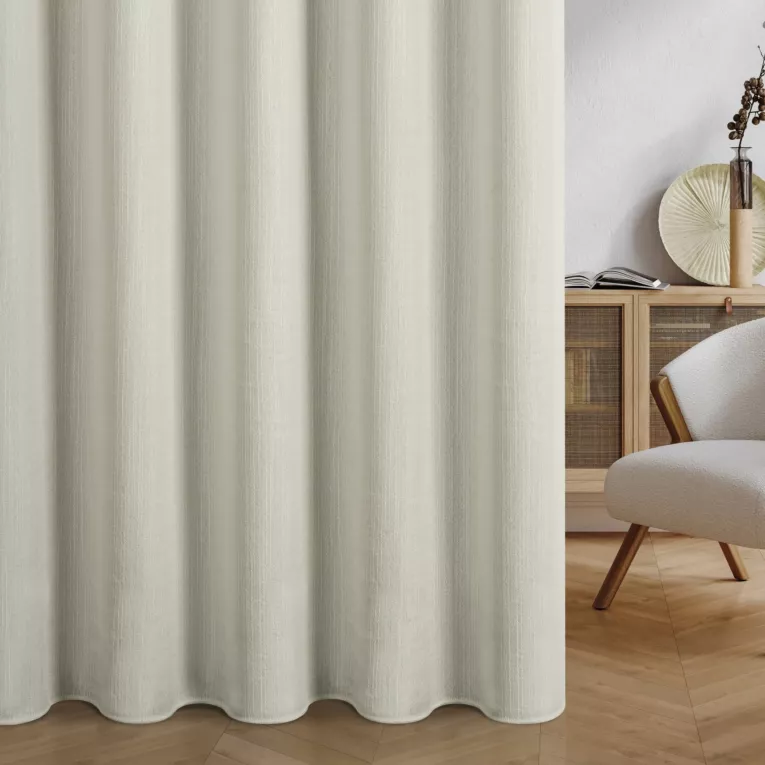 Zasłona szyta na flexach naturalna z tkaniny z efektem melanżu wykończona obciążnikiem