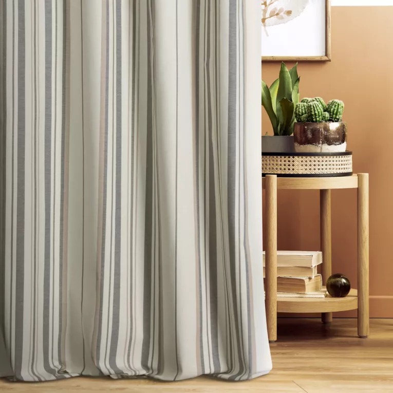 Zasłona szyta na taśmie 5 cm naturalno beżowa z tkaniny w pasy