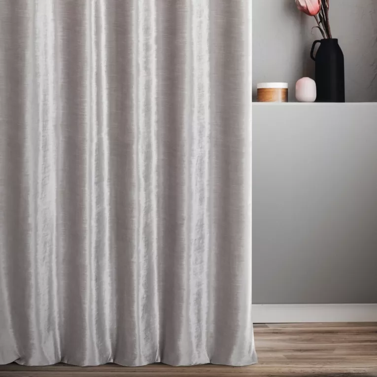 Zasłona szyta na taśmie 5 cm SAFARI 1 szara z miękkiej welwetowej tkaniny z połyskiem i poziomym prążkiem