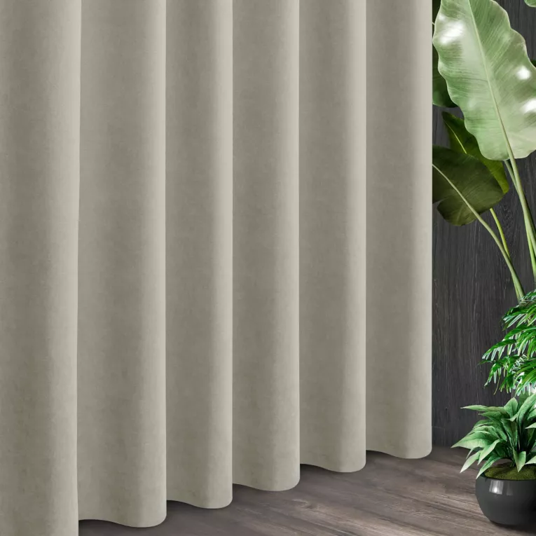 Tkanina zasłonowa o miękkim zamszowym chwycie ze strukturalnym wzorem