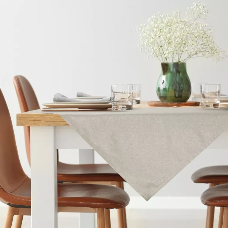 Obrus na stół naturalny 85x85 cm z żakardowej tkaniny FLASH przetykanej jasnozłotą nicią