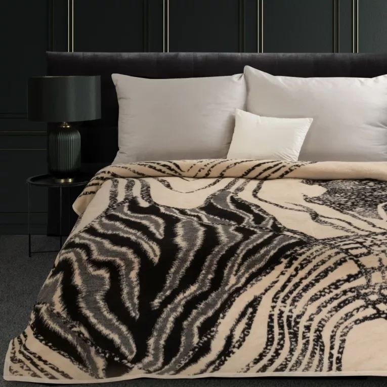 Koc AKRYL 11 miękki i jedwabisty w dotyku koc z motywem zwierzęcym, dwustronny