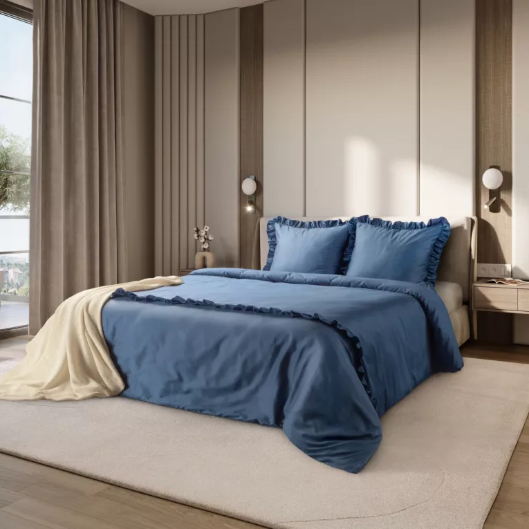 Pościel 220x200 cm bawełniana z makosatyny kolor ciemnoniebieski z falbanami w romantycznym stylu Reina Line