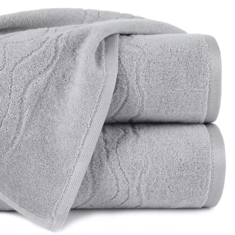 Ręcznik do rąk 30x50 cm bawełniany kolor srebrny zdobiony bordiurą z błyszczącym wzorem 500 g/m2 KARIN