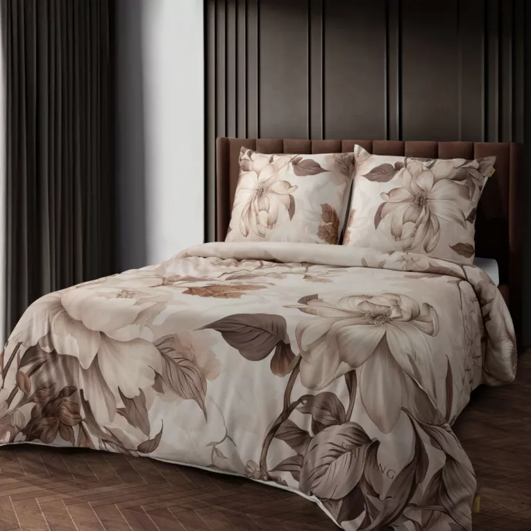 Pościel 160x200 cm komplet 3 częściowy  z makosatyny bawełnianej kolor ciemnobeżowo, brązowy z designerskim roślinnym nadrukiem  DAKOTA Eva Minge