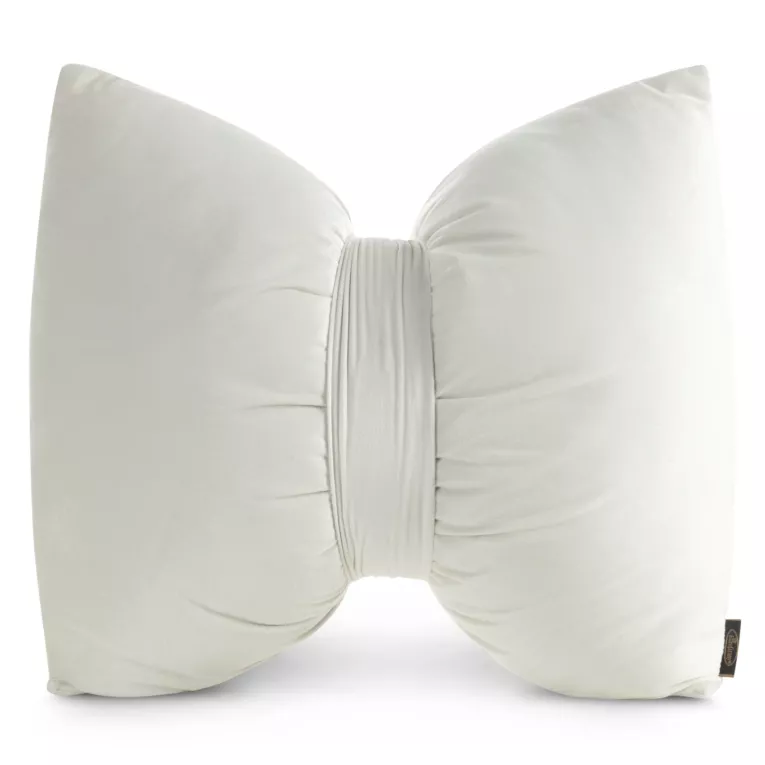 Poduszka 45x55 cm welwetowa kremowa w kształcie kokardy KOKARDA