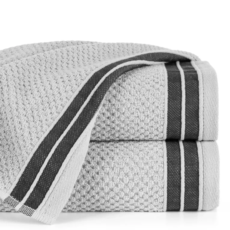 Ręcznik kąpielowy 50x90 cm bawełniany kolor jasnosrebrny w pasy 500 g/m2 MADLEN