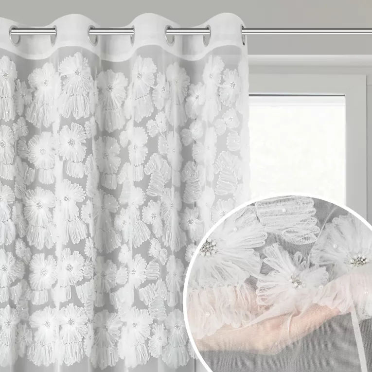 Firana biała z siateczki zdobiona kwiatami z dodatkiem drobnych perełek 3D 140x250 cm przelotka - JASMIN 3 Eva Minge
