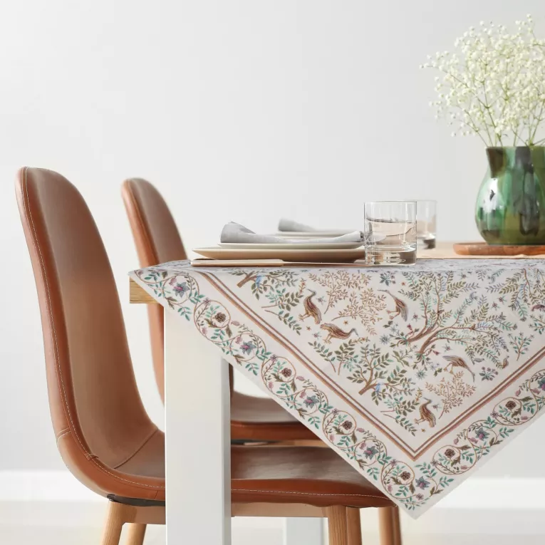 Obrus naturalno, jasnobrązowy 100x100 cm gobelinowy zdobiony nadrukiem inspirowanym projektami Williama Morrisa kolekcja FIORE