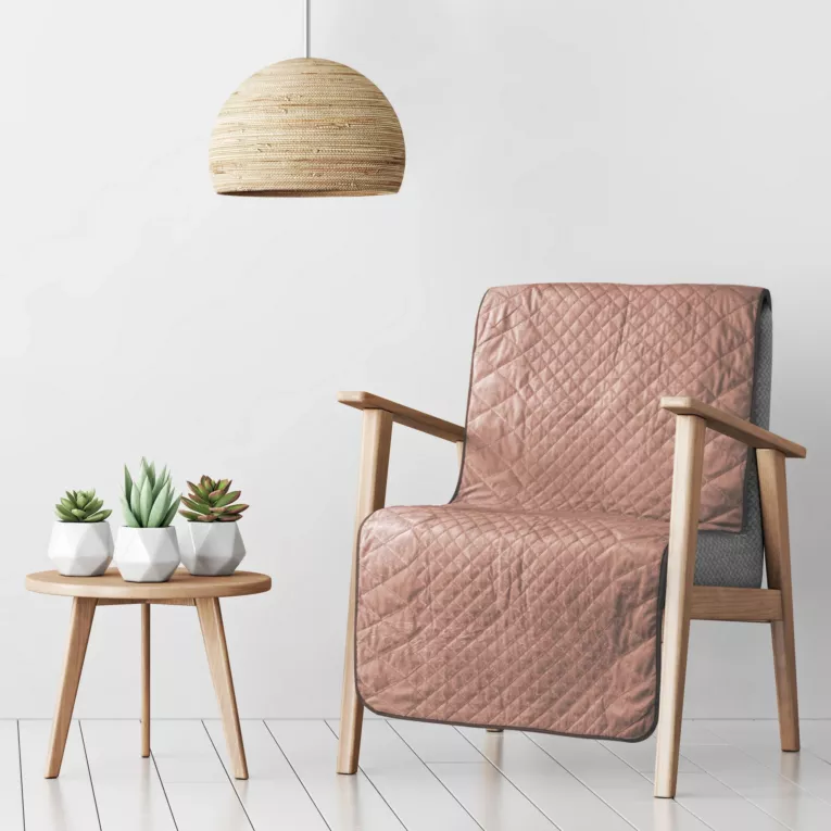 DESIGN 91 Narzuta na fotel LUIZ 3 welwetowa pikowana metodą hot press w geometryczny wzór