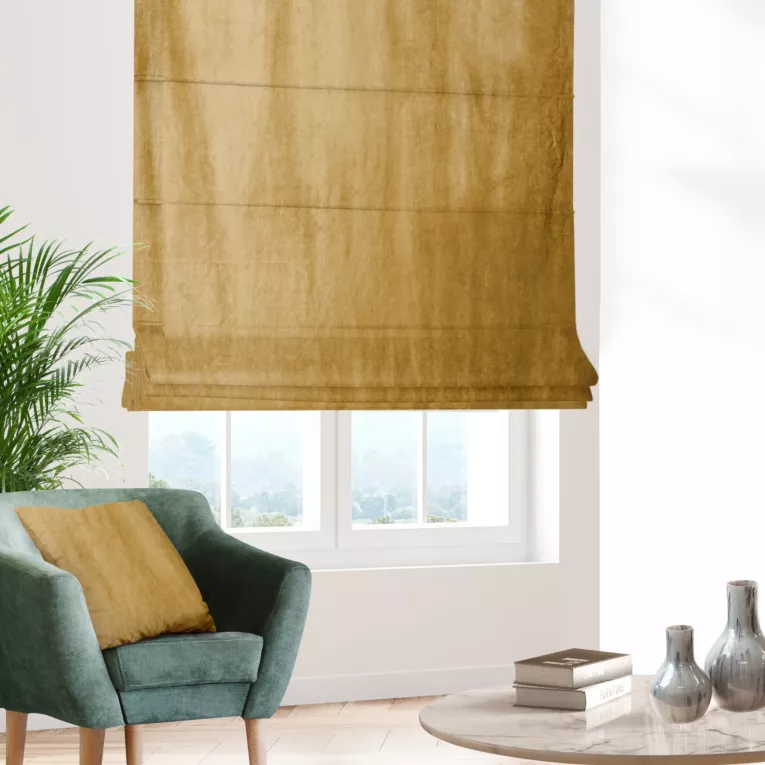 Roleta rzymska SAFARI złota z miękkiej welwetowej tkaniny z połyskiem