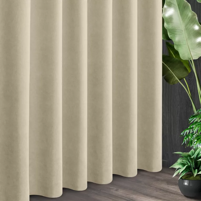 Tkanina zasłonowa o miękkim zamszowym chwycie ze strukturalnym wzorem