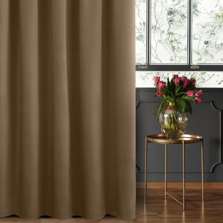 Zasłona brązowa z gładkiego welwetu 140x270 taśma SIBEL Pierre Cardin