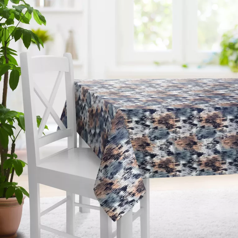 Obrus szyty MILLIE granatowy TKANINA STRUKTURALNA