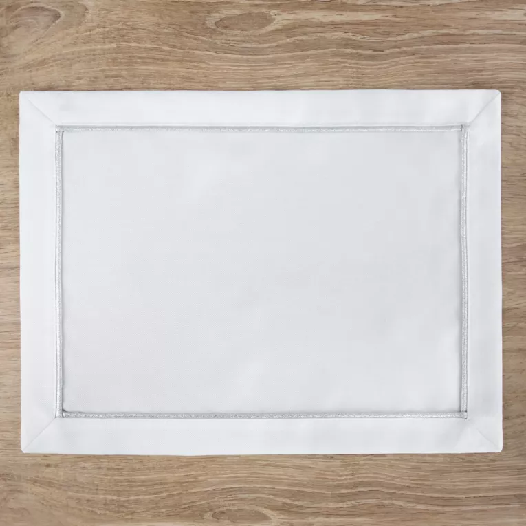 Komplet podkładek 4 szt 30x40 cm białych MADELE ze srebrną lamówką