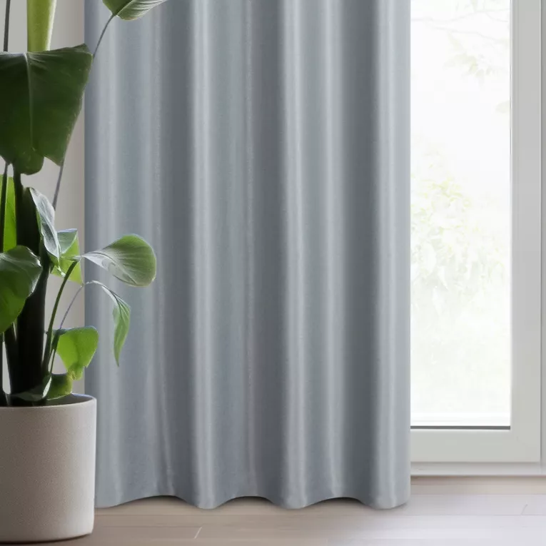 Zasłona szara z błyszczącą nicią z tkaniny zaciemniającej 140x250 cm przelotka - SELINA