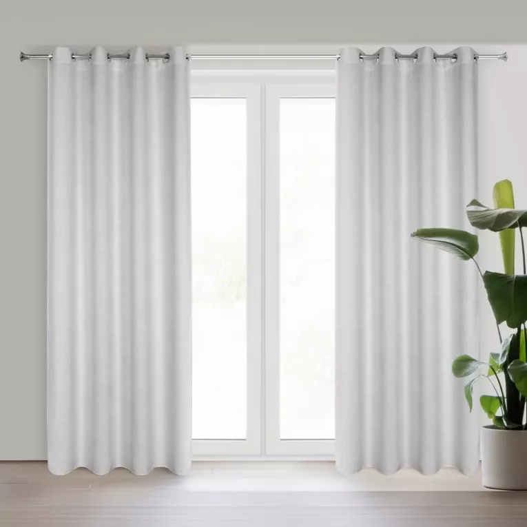 Zasłona srebrna z tkaniny szenilowej 135x250 przelotka - ALETA