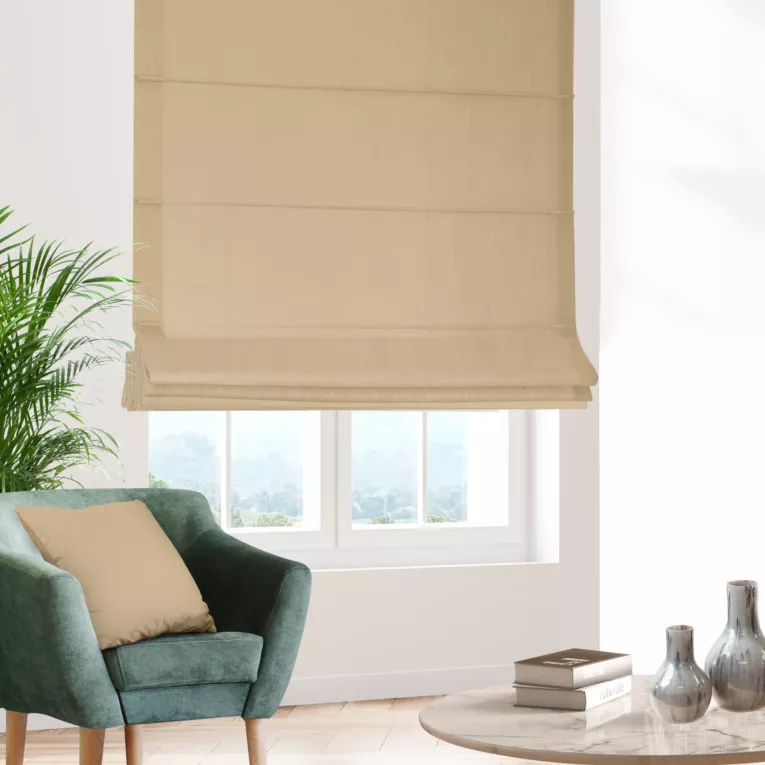 Roleta rzymska beżowa z miękkiej tkaniny welwetowej