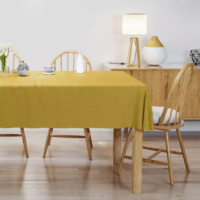 Obrus na wymiar DORA - HIT miodowy z miękkiej tkaniny o welurowej strukturze