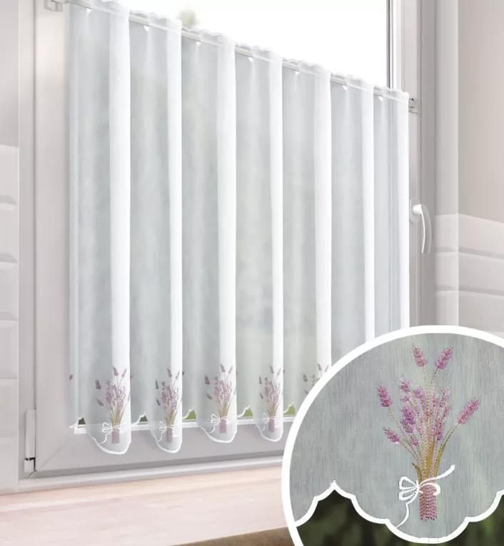 Tkanina firanowa zazdrostka z etaminy zdobiona haftem lawendy