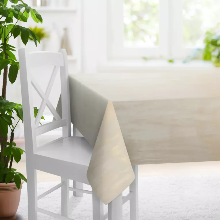 Obrus szyty SAFARI kremowy z miękkiej welwetowej tkaniny z połyskiem