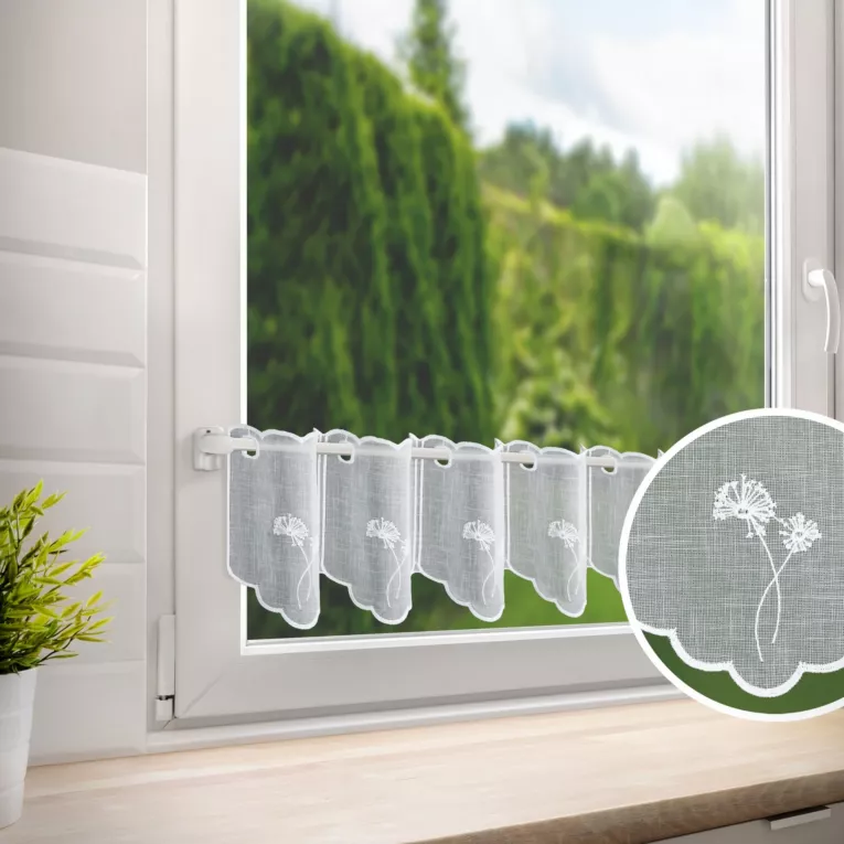 Tkanina firanowa zazdrostka z etaminy zdobiona haftem dmuchawca