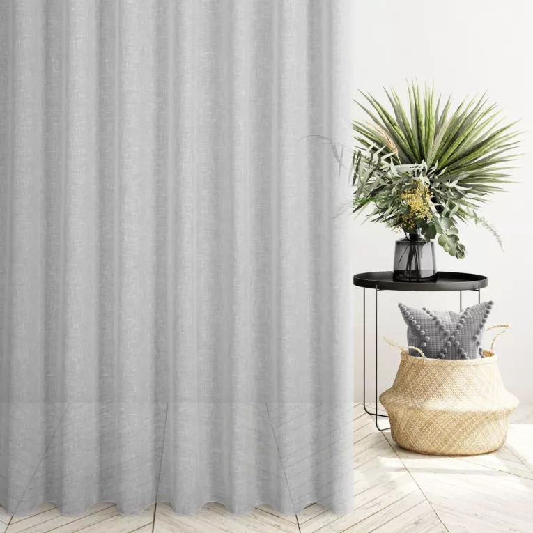 Firana szyta na taśmie 5 cm srebrna z delikatnej gładkiej etaminy wykończonej obciążnikiem