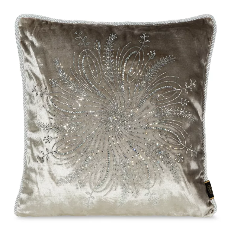 Poszewka na poduszkę 45x45 cm welwetowa, ciemnobeżowa zdobiona drobnymi kryształkami i srebrnym sznurem na brzegach ROYAL 7