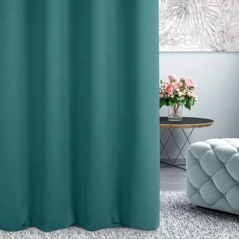 Zasłona szyta na taśmie 8 cm DORA - HIT ciemnoturkusowa z miękkiej tkaniny o welurowej strukturze