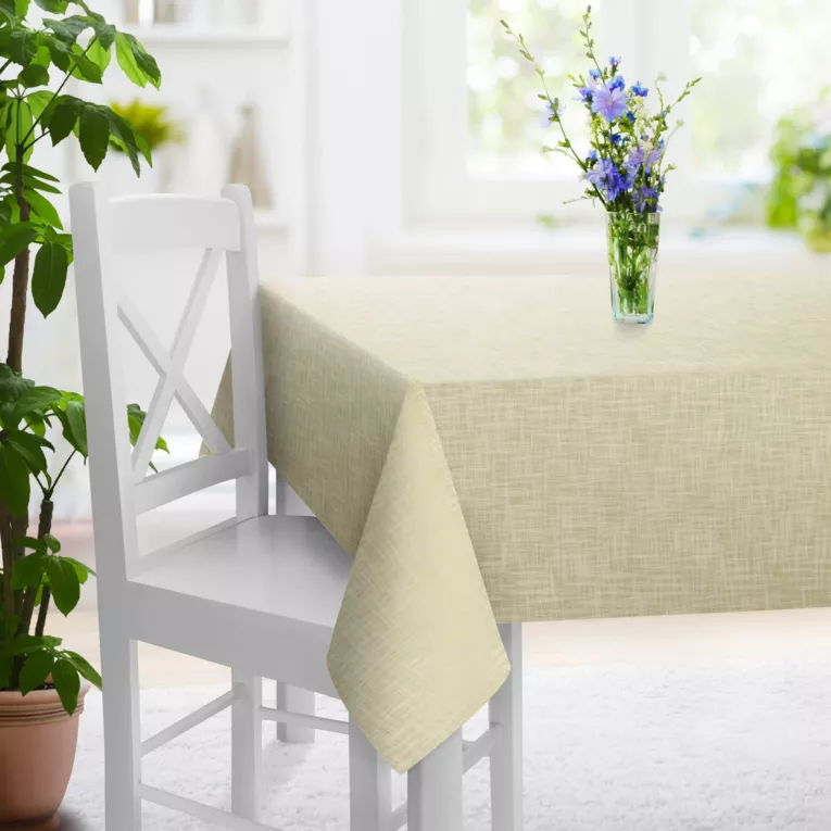 Obrus szyty kremowy o naturalnym, luźnym splocie w stylu eko