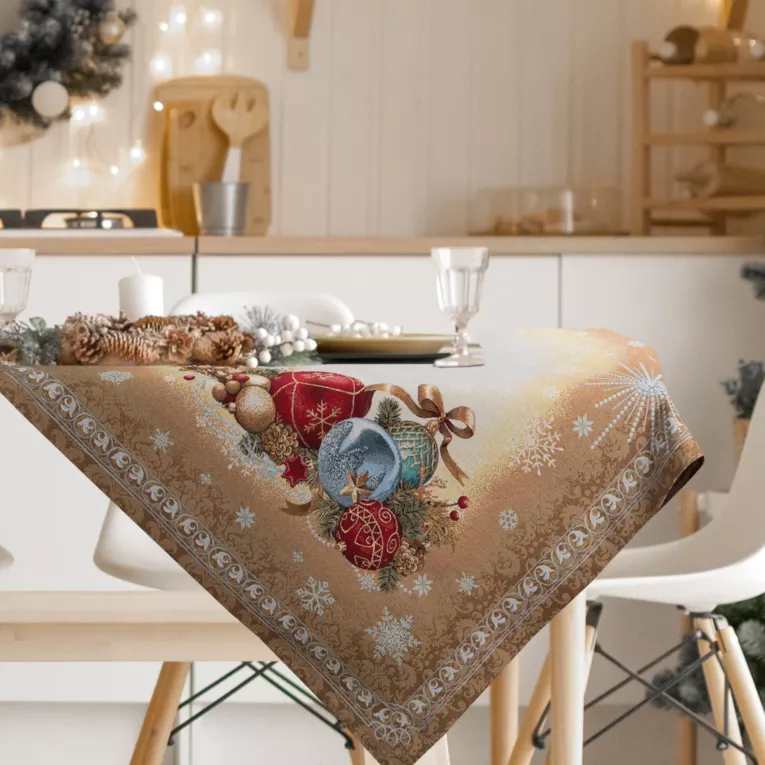 Obrus złoty 140x180 cm gobelinowy z mieszanki włókien zdobiony świątecznym wzorem