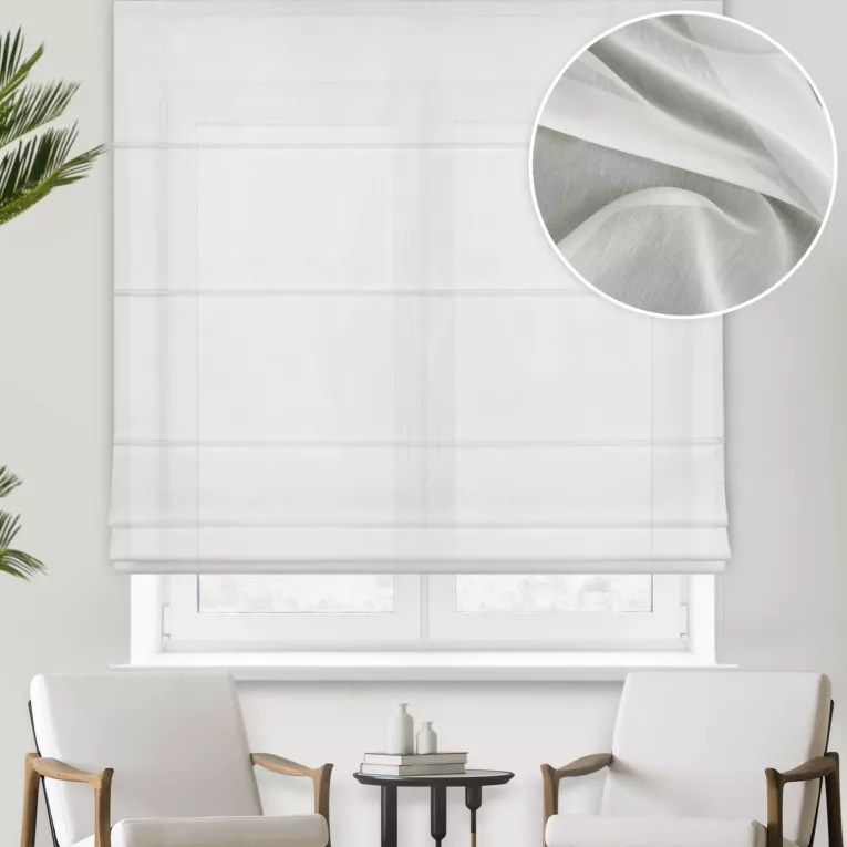 Roleta rzymska naturalna miękka i delikatna w dotyku tkanina typu BATYST, wykończona obciążnikiem