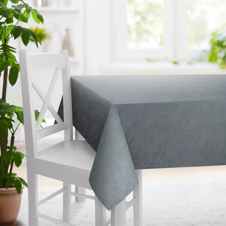 Obrus szyty grafitowy z welwetowej tkaniny w drobny melanż