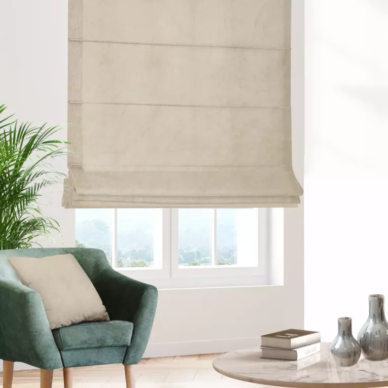 Roleta rzymska WALDO jasnobeżowa ze szlachetnej grubej tkaniny welwetowej o gramaturze 400g/m2