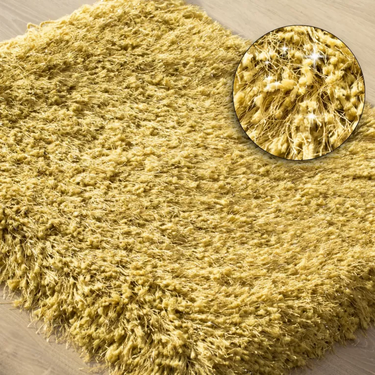 Dywanik dekoracyjny CELIA z długim włosem z dodatkiem srebrnej nici