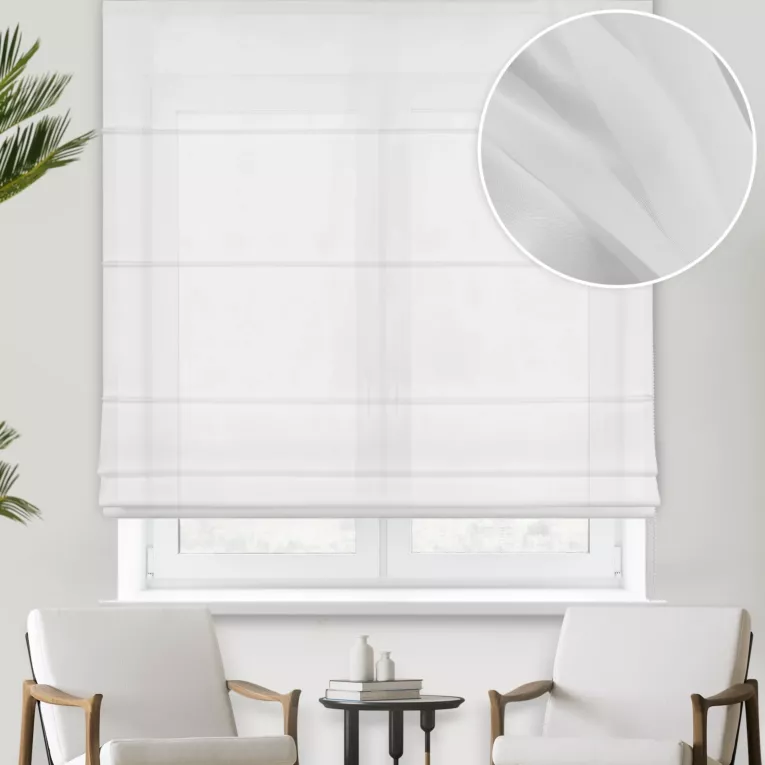 Roleta rzymska biała półprzezroczysta, z matowego woalu, o niestandardowej wysokości 370cm, wykończona obciążnikiem