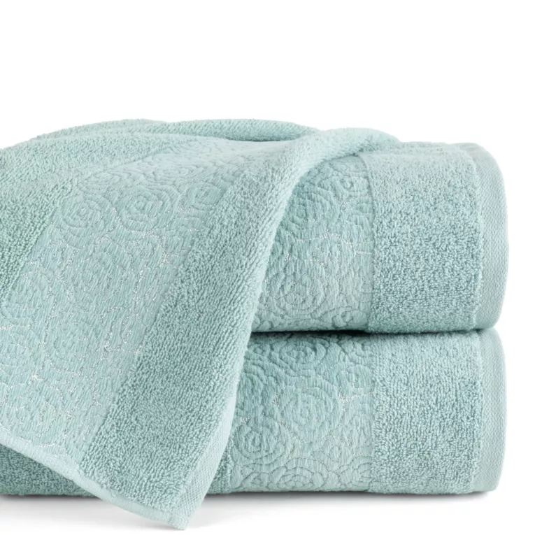 Ręcznik do rąk 30x50 cm bawełniany kolor miętowy zdobiony wytłaczanym motywem róż z dodatkiem błyszczącej nici IRIS