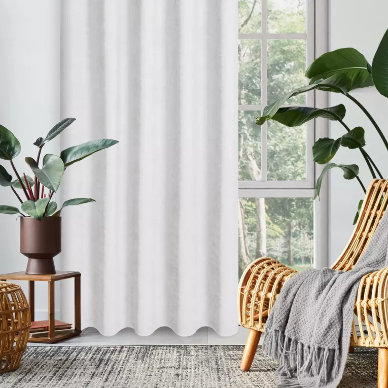 Zasłona biała z tkaniny welurowej 180x240 cm szerokość po zmarszczeniu fala 1:2 Dora